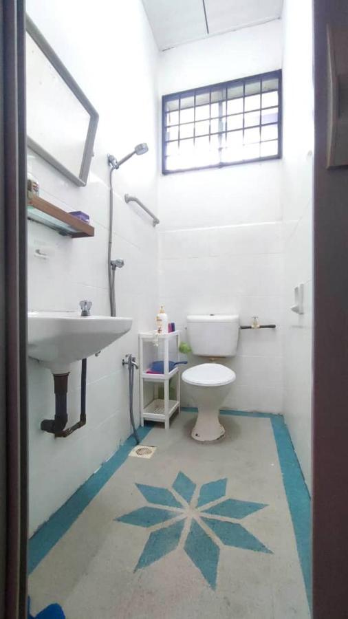 Pulai Field Aa Homestay Kangar Kültér fotó
